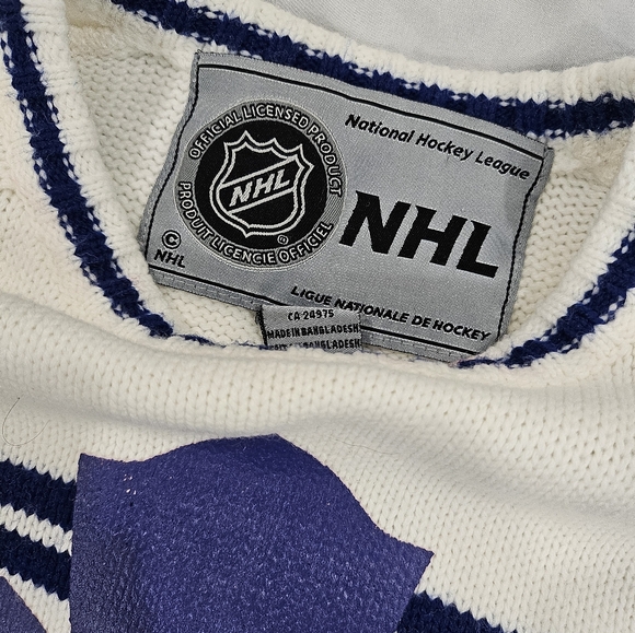 Toronto Maple Leafs pull on sweater - Picture 2 of 3